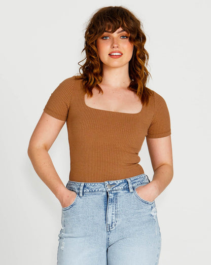 Aubrey Top | Brown