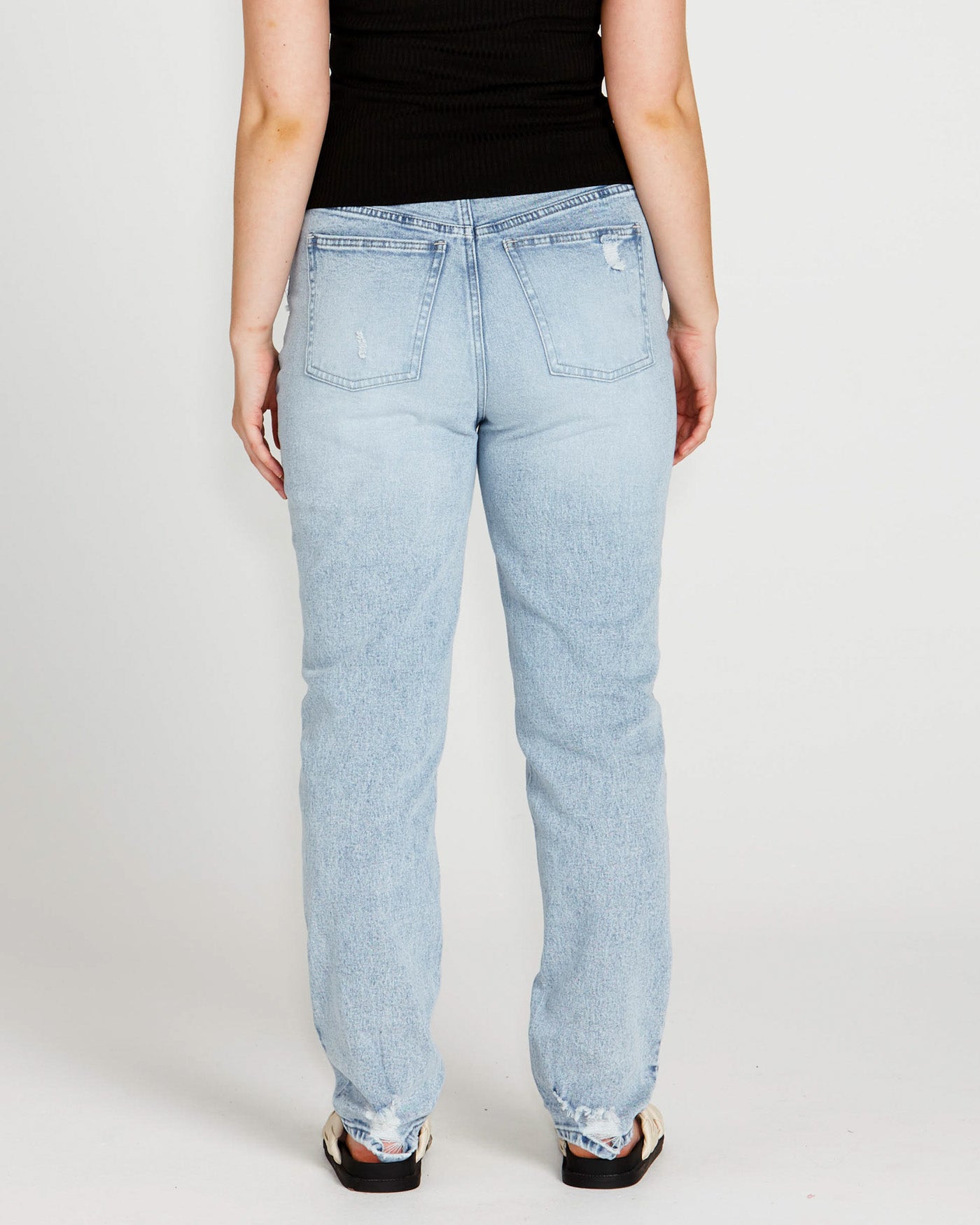 Rhea Straight Leg Jeans | 70 Wash