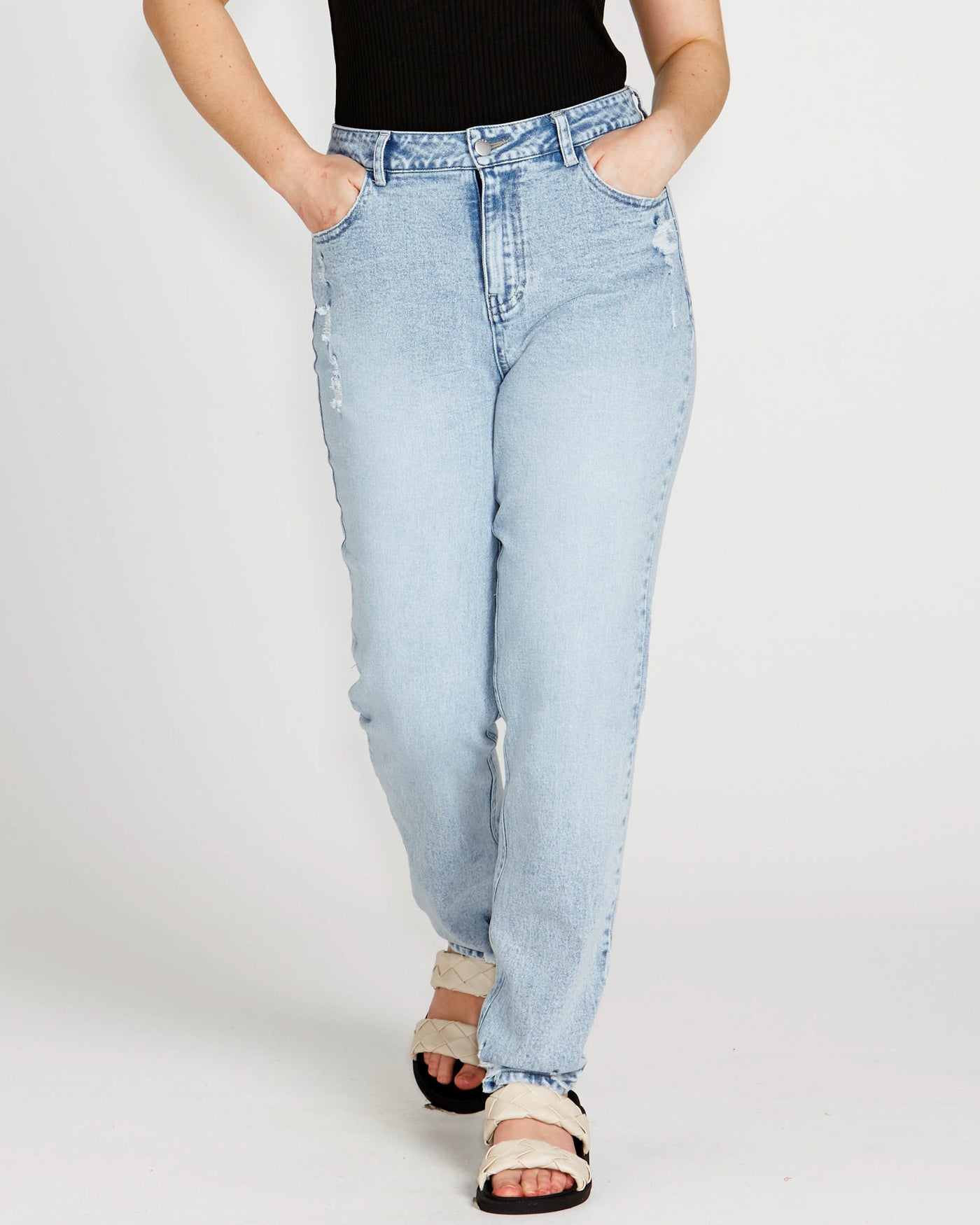 Rhea Straight Leg Jeans | 70 Wash