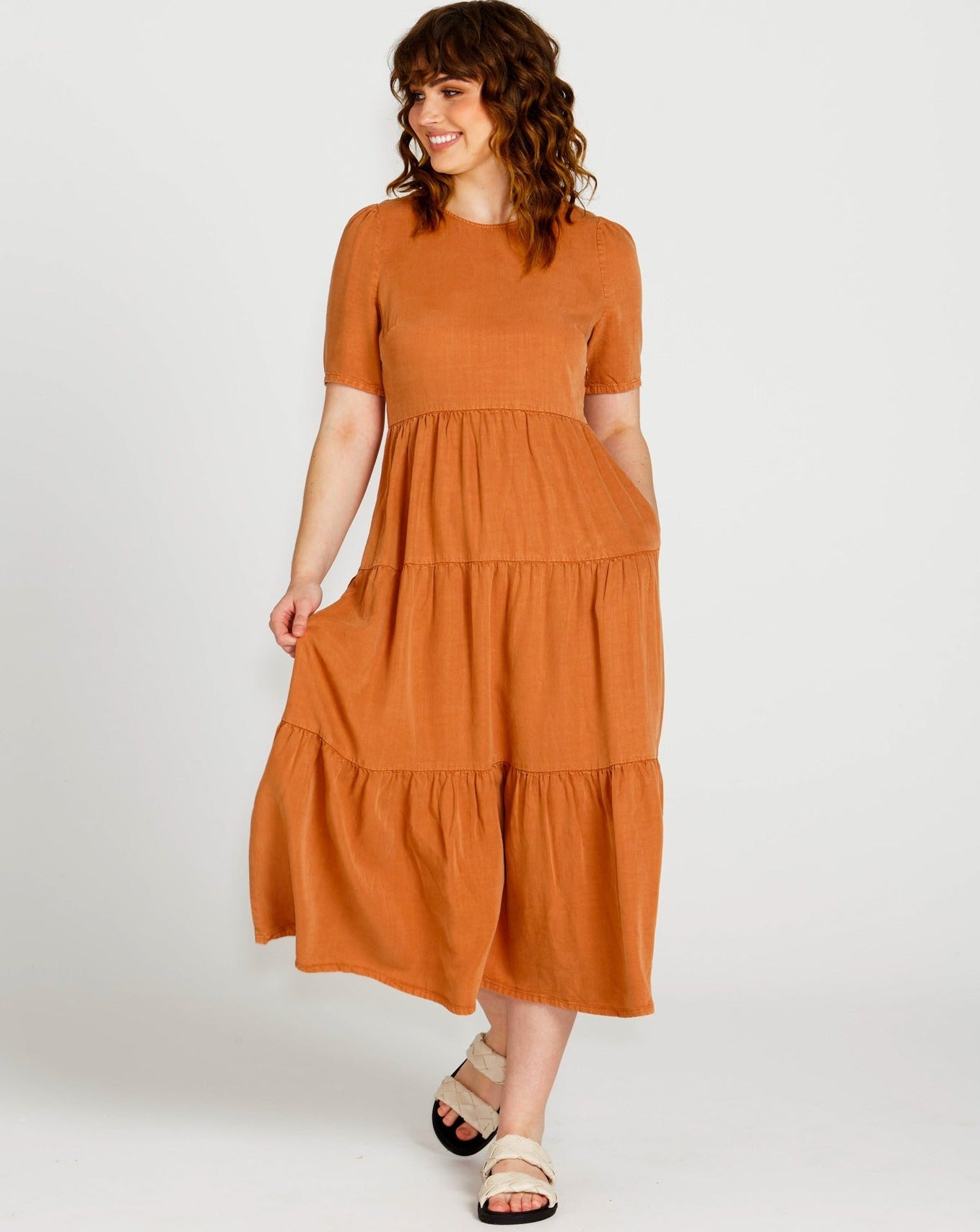 Zahlia Midi Tiered Dress | Sandy Tan