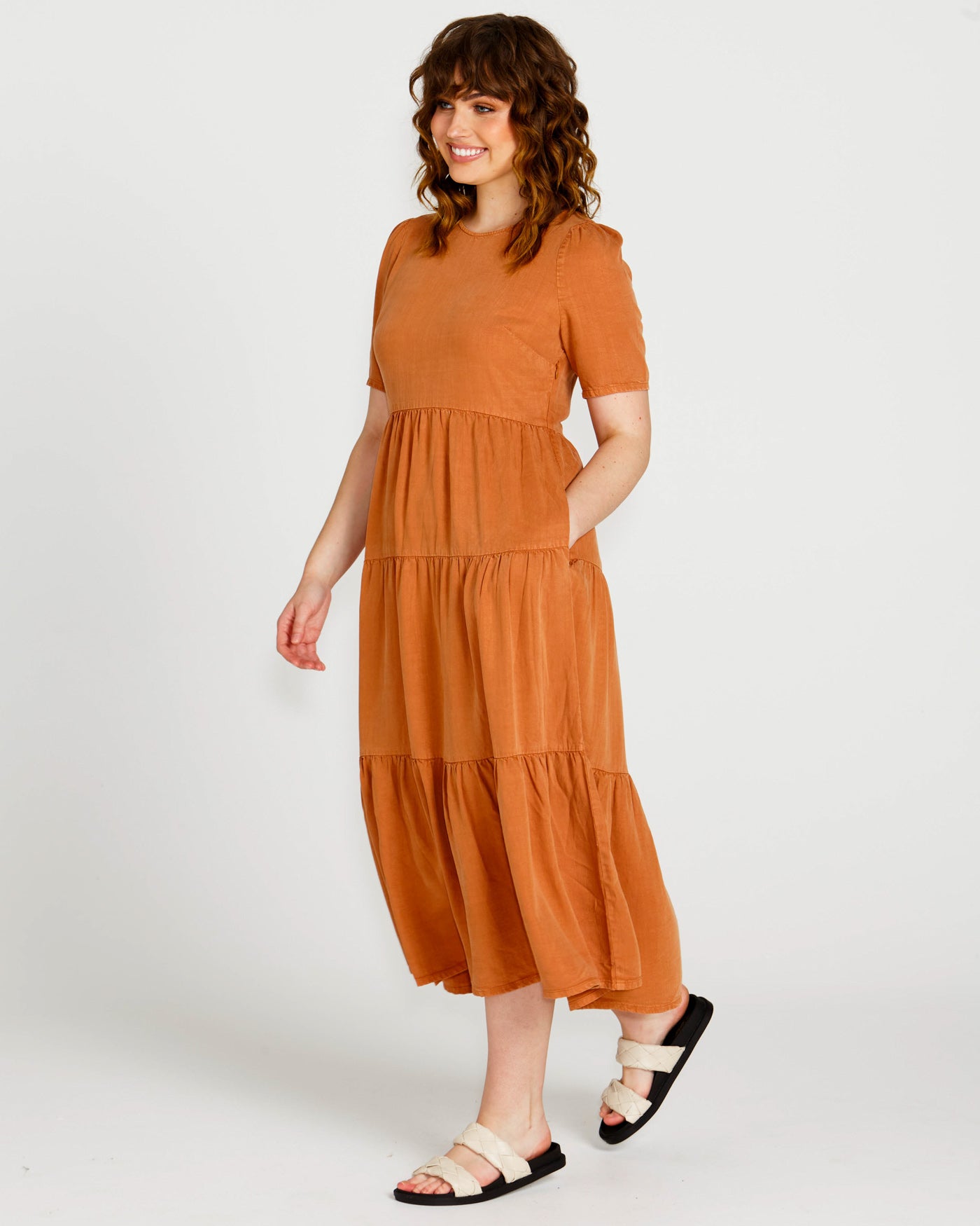 Zahlia Midi Tiered Dress | Sandy Tan