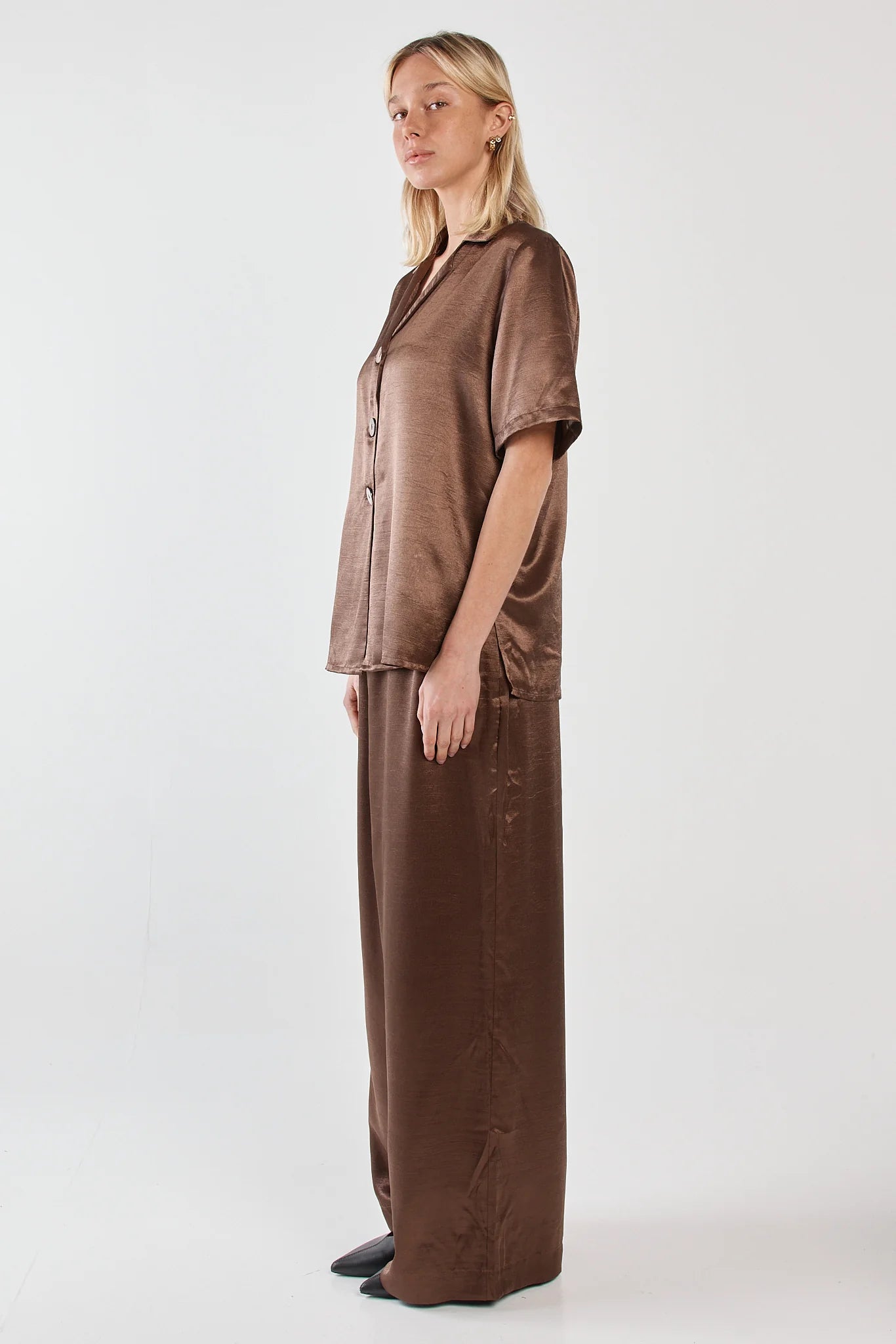 Eddy Crushed Satin Pant | Chocolate Brown