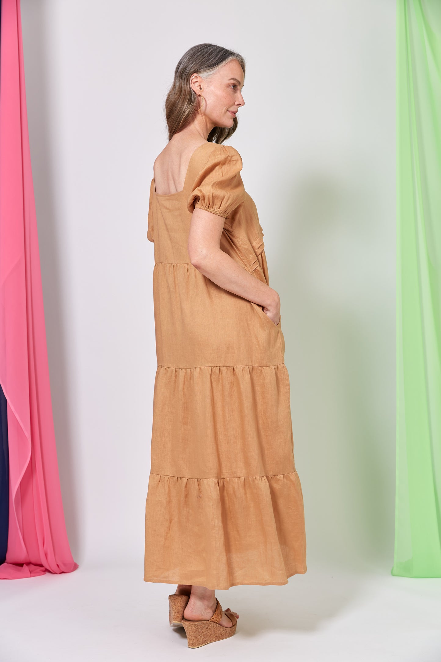 La Vie Pintuck Maxi | Caramel