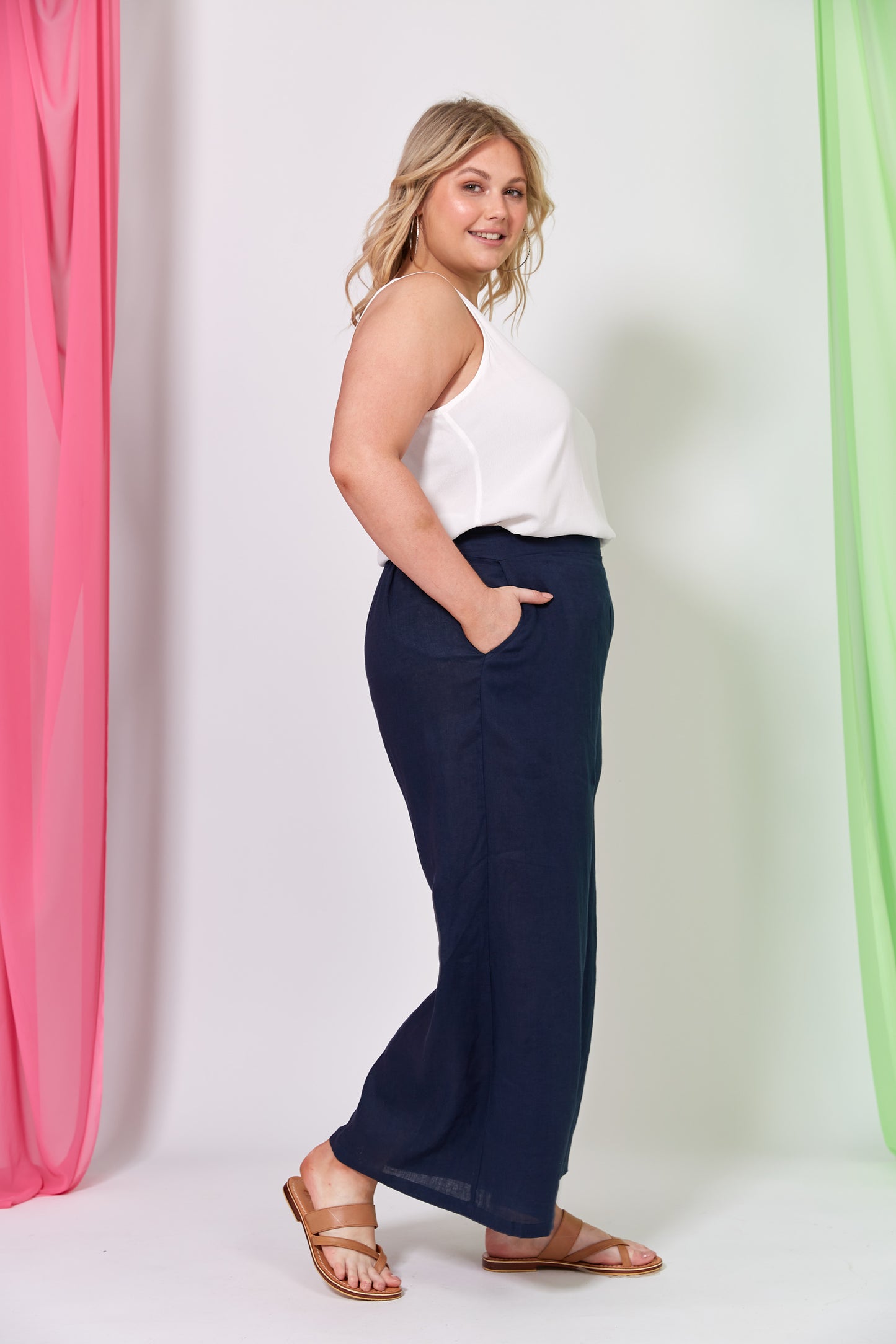 La Vie Crop Pant | Sapphire