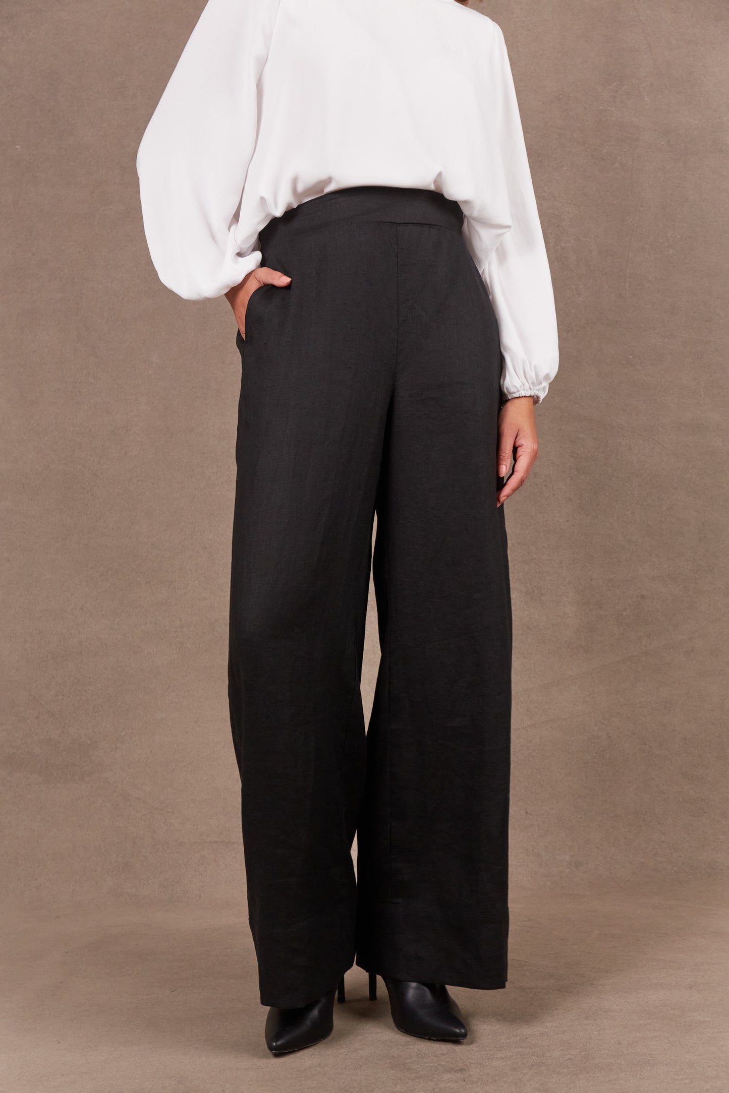 Nama Pant | Ebony