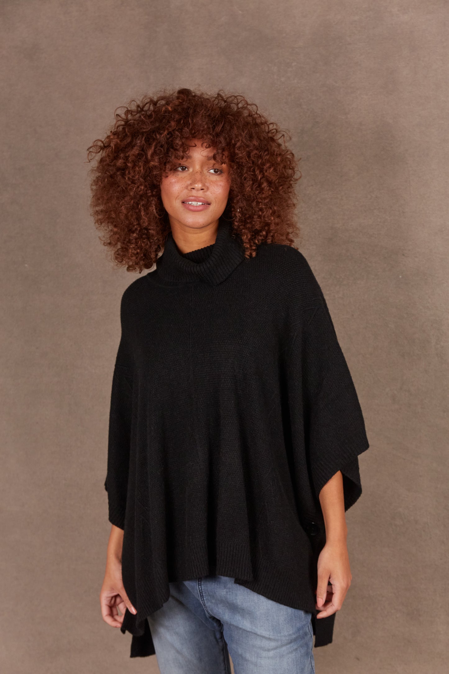 Nawi Poncho | Ebony