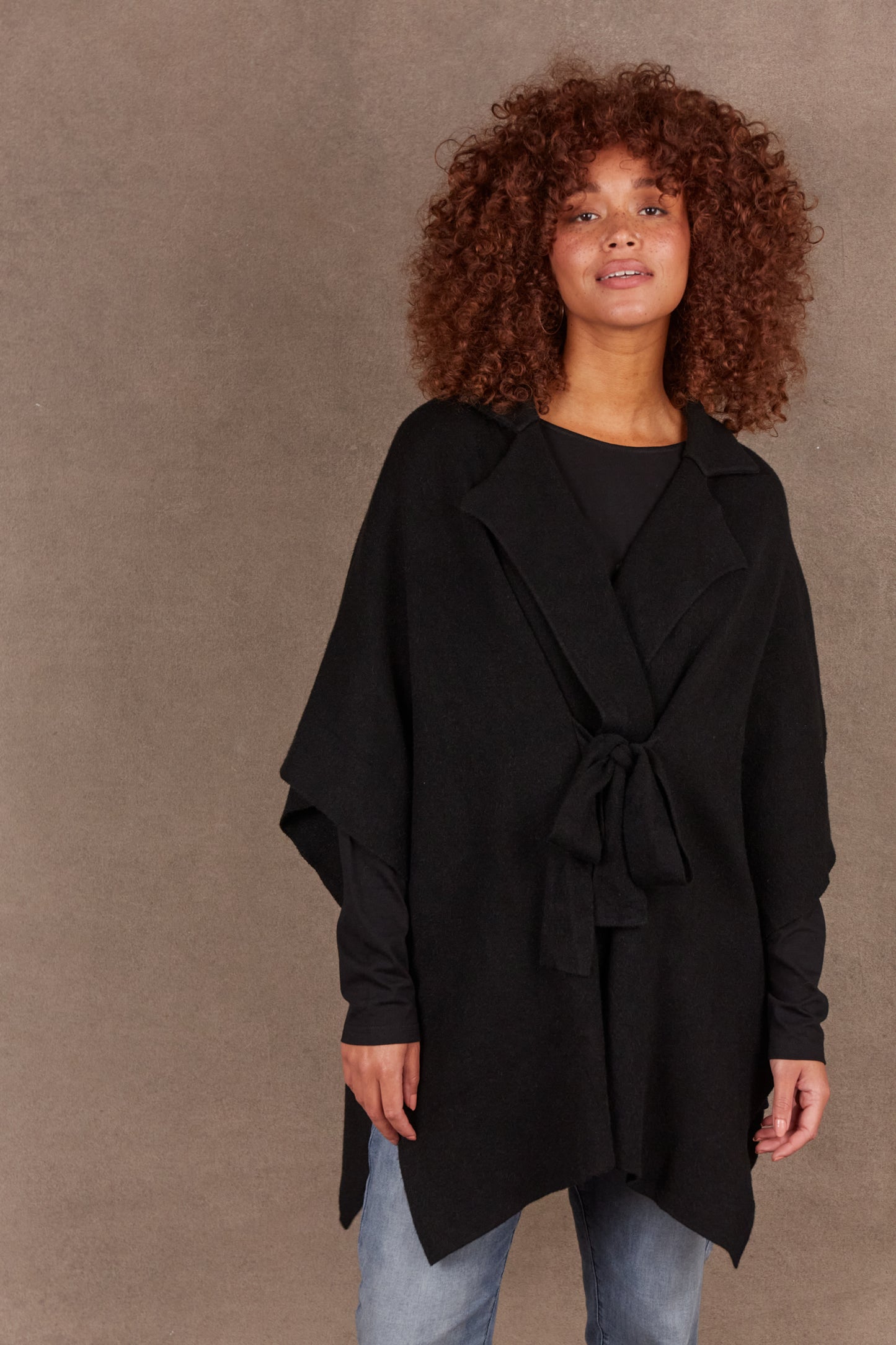 Nawi Cape | Ebony