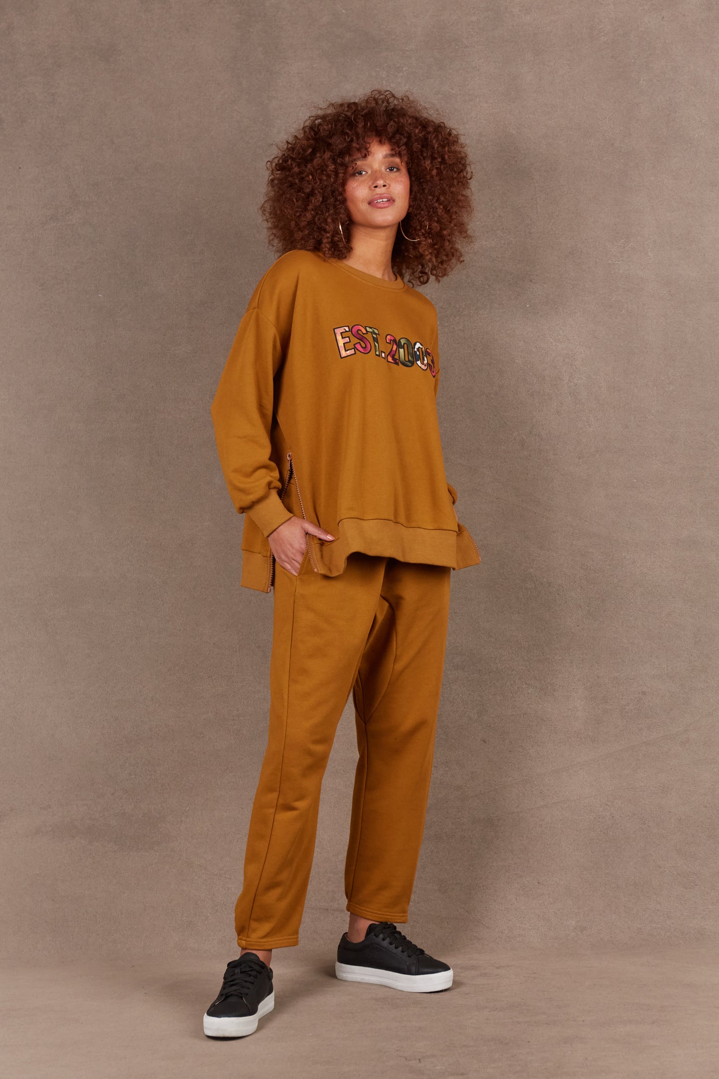 Est Sweat Top | Ochre