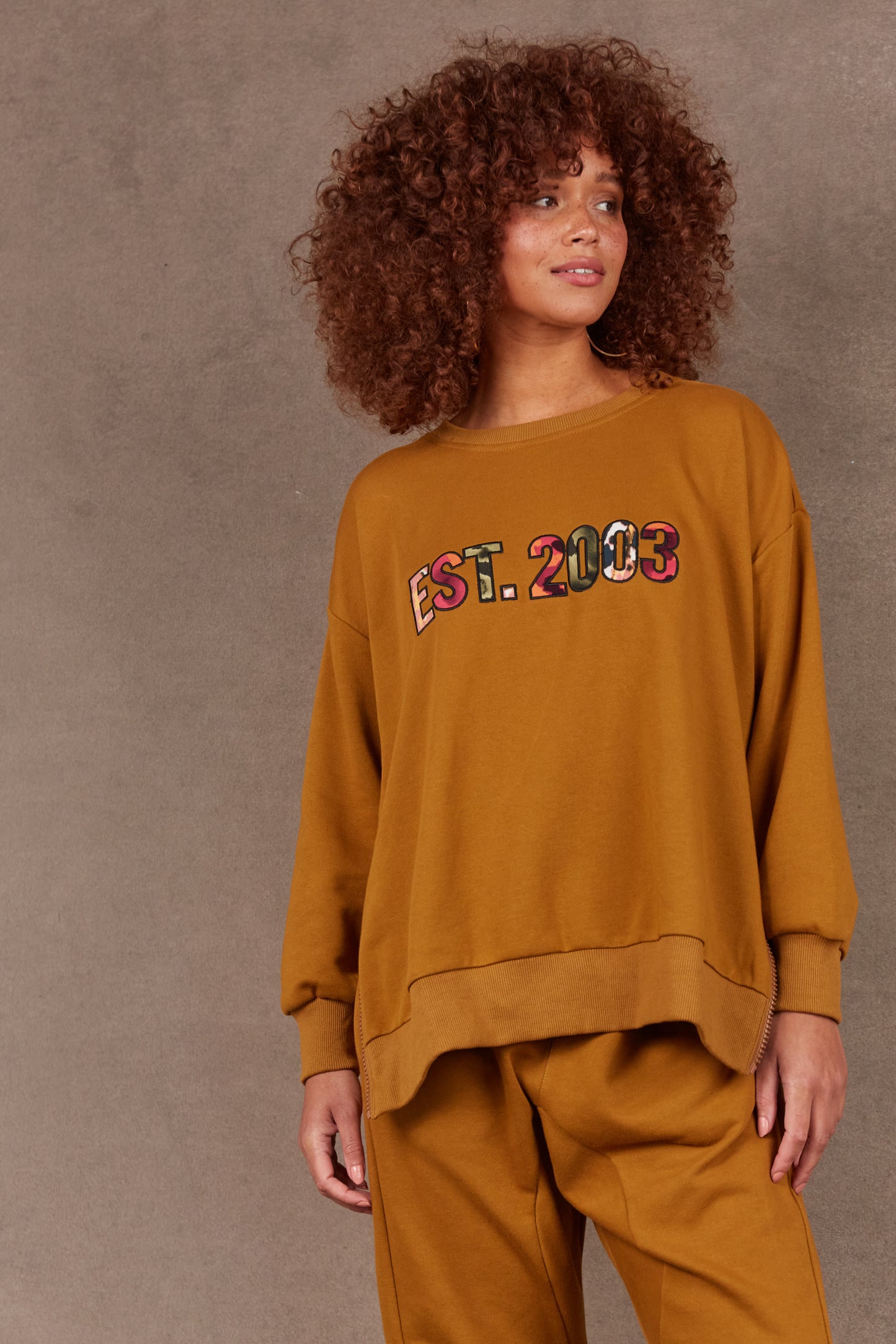 Est Sweat Top | Ochre