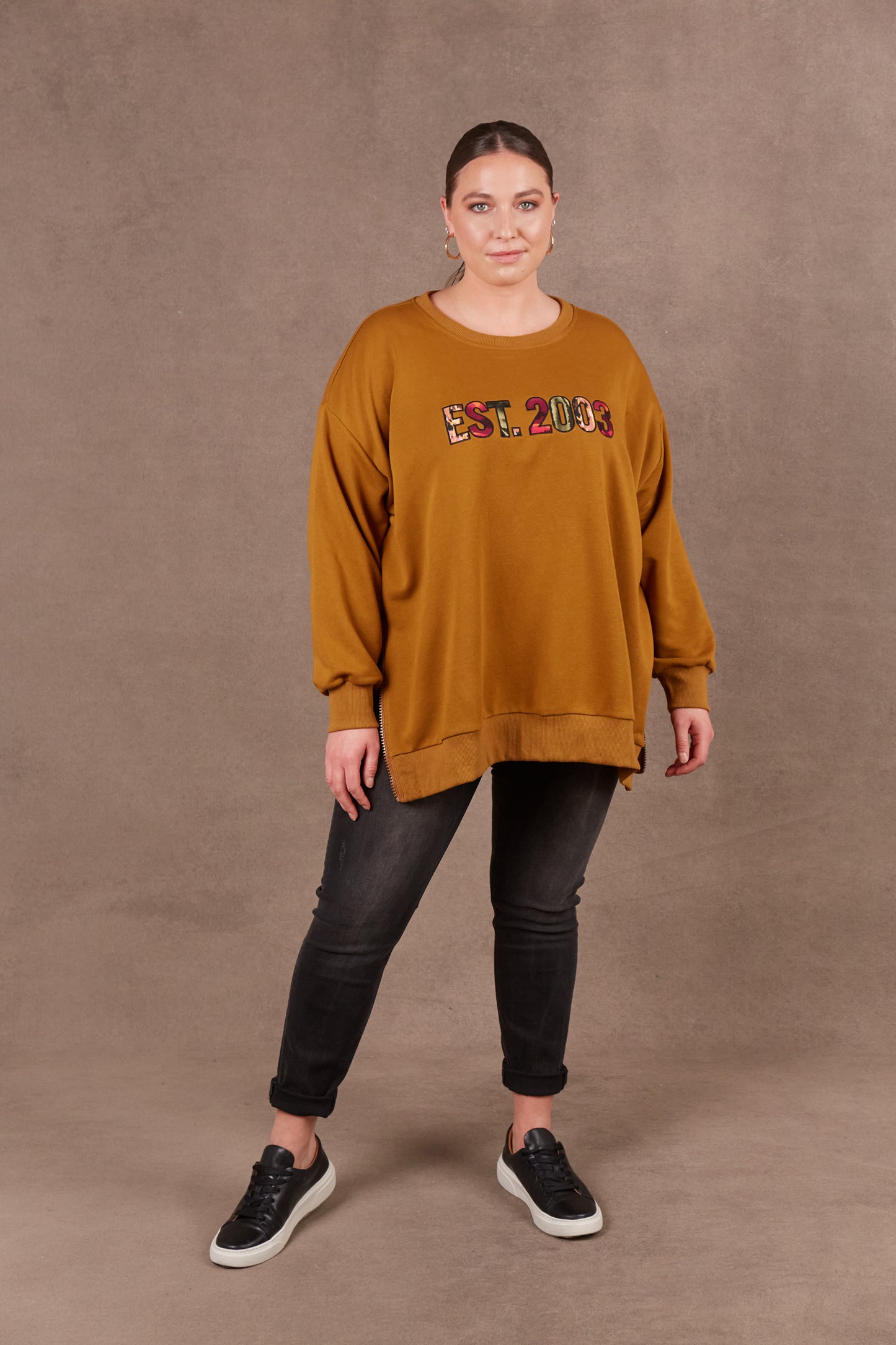 Est Sweat Top | Ochre