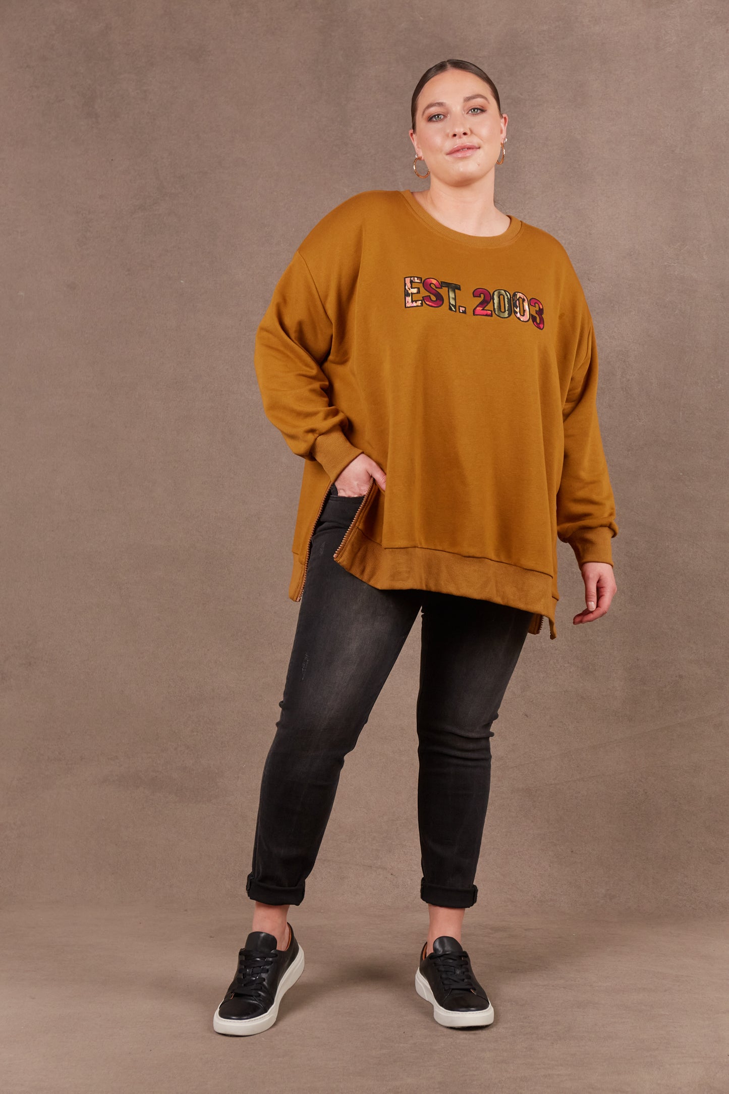 Est Sweat Top | Ochre