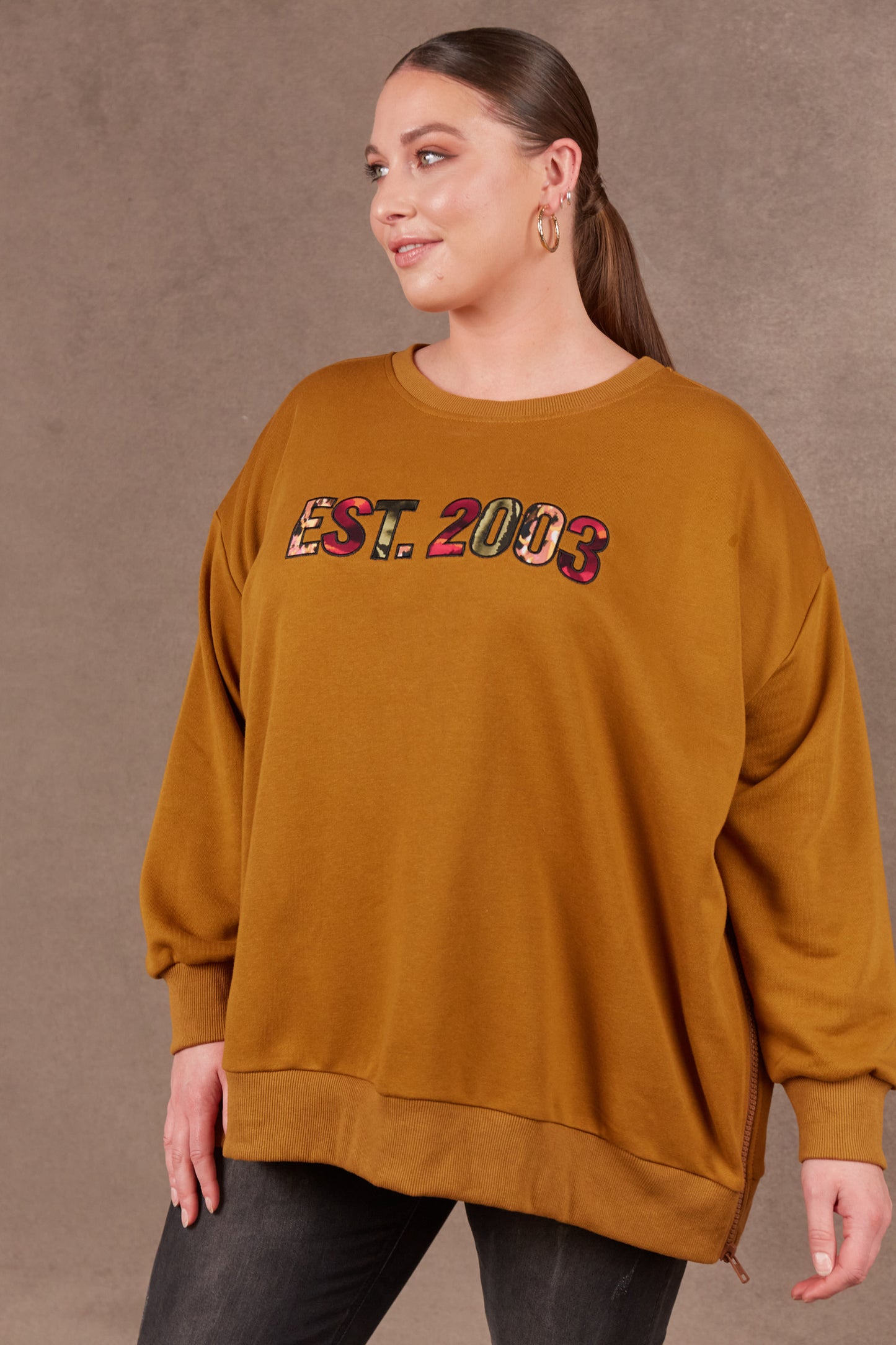 Est Sweat Top | Ochre