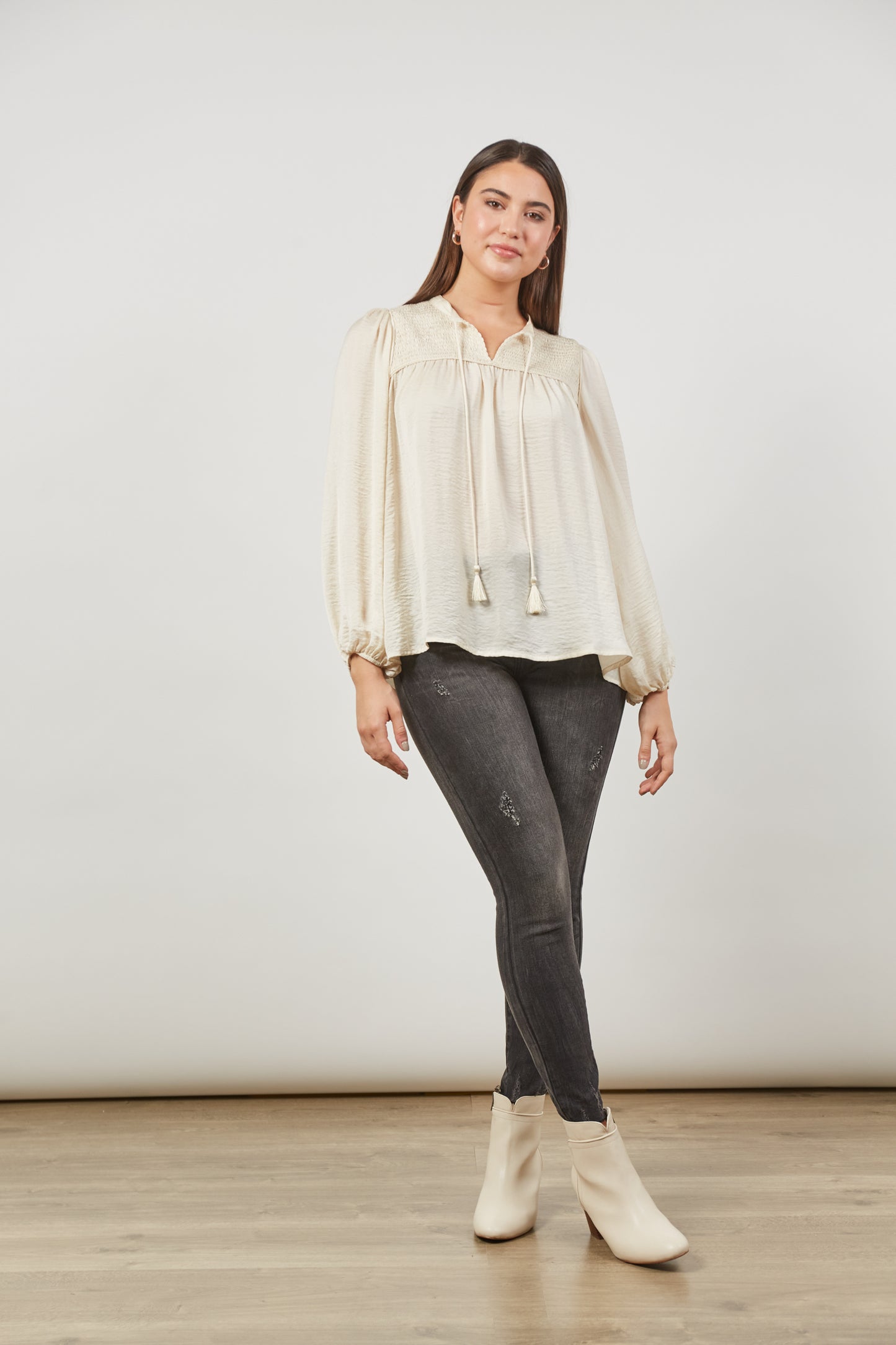 Romance Blouse | Creme