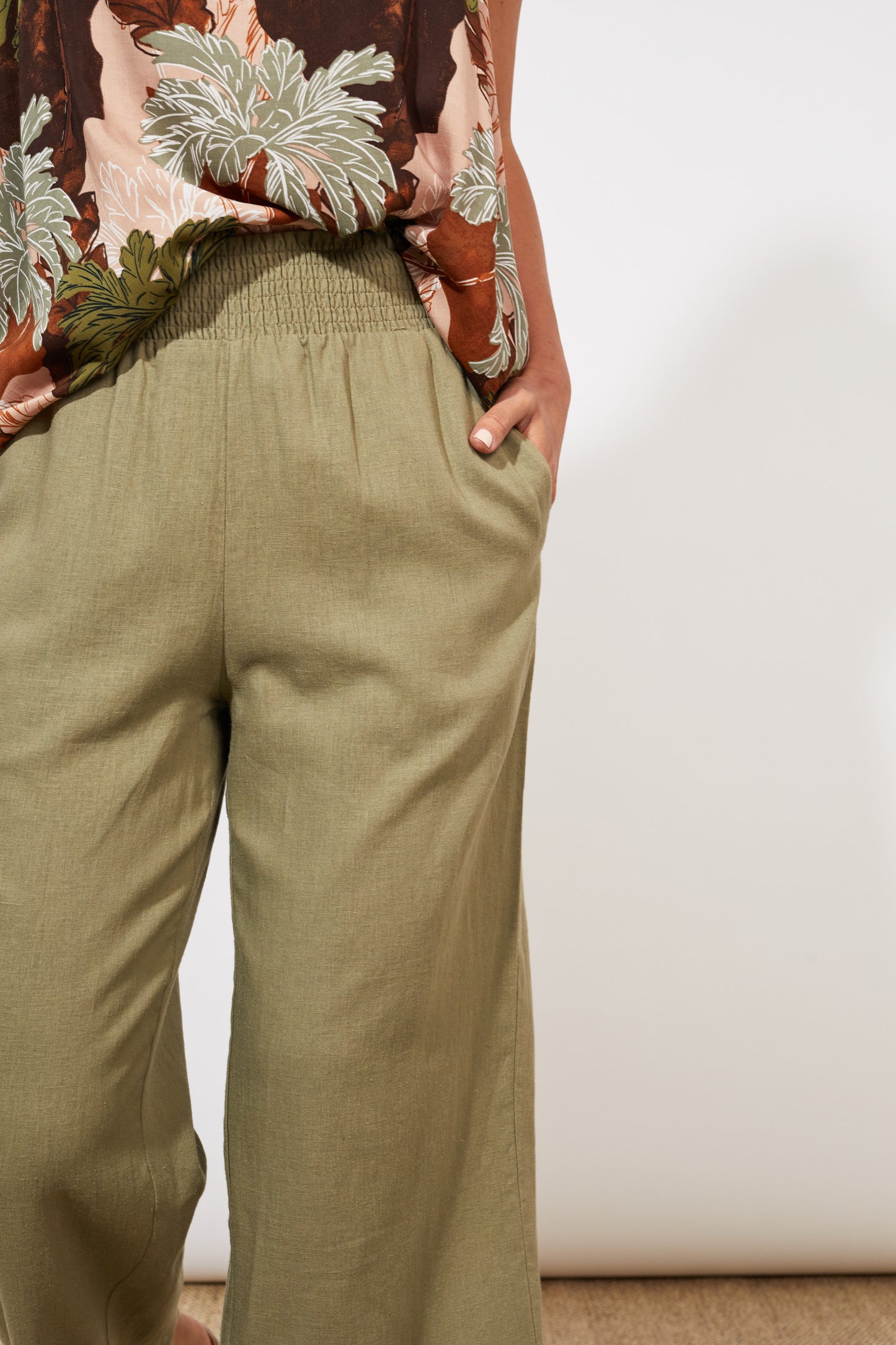 Tanna Pant | Khaki