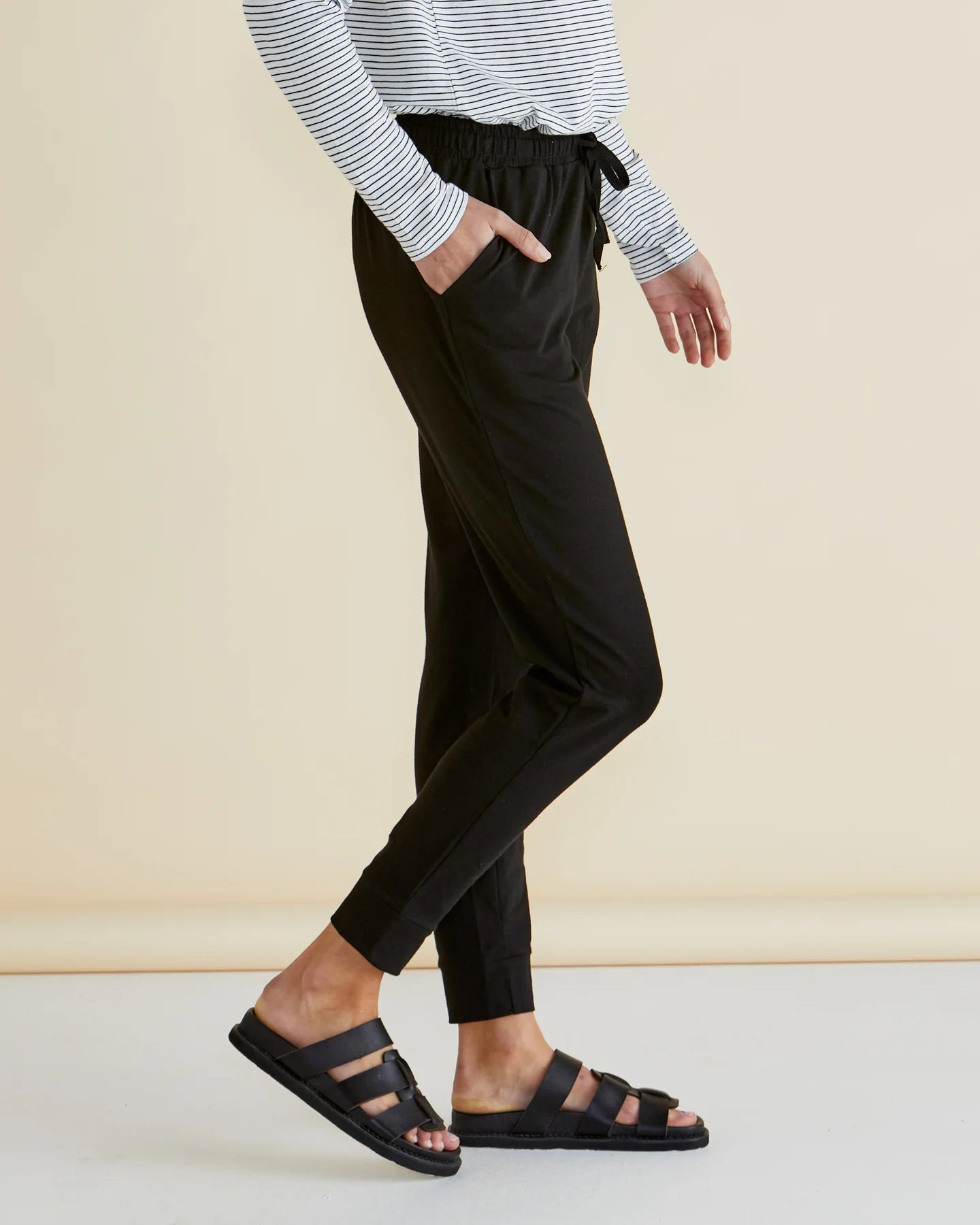 Heidi Pant | Black