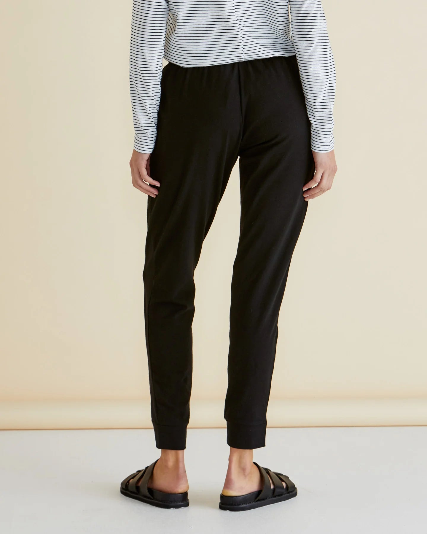Heidi Pant | Black