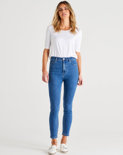 Betty Essential Jeans | Vintage Blue