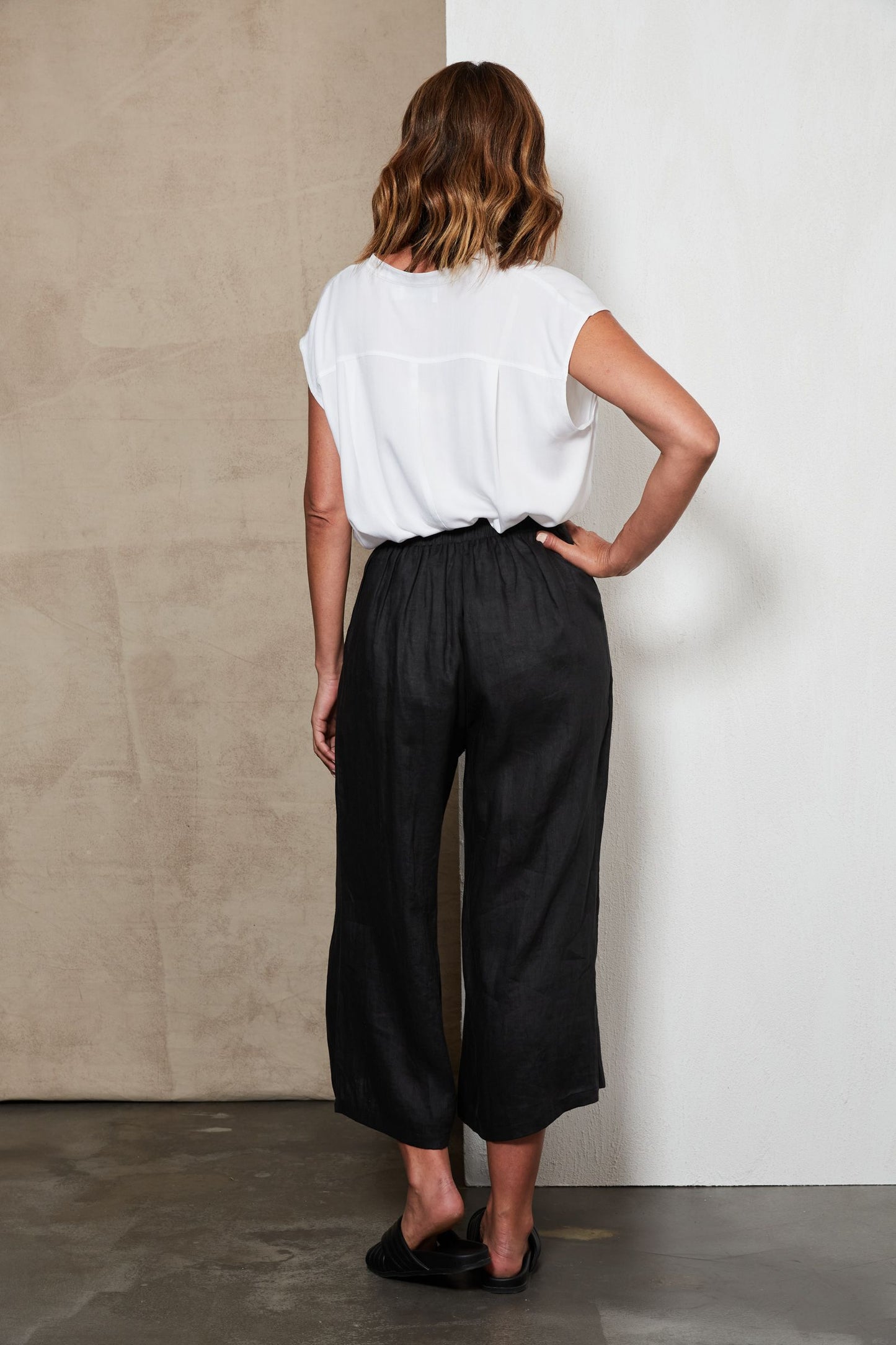 Studio Crop Pant | Ebony XS