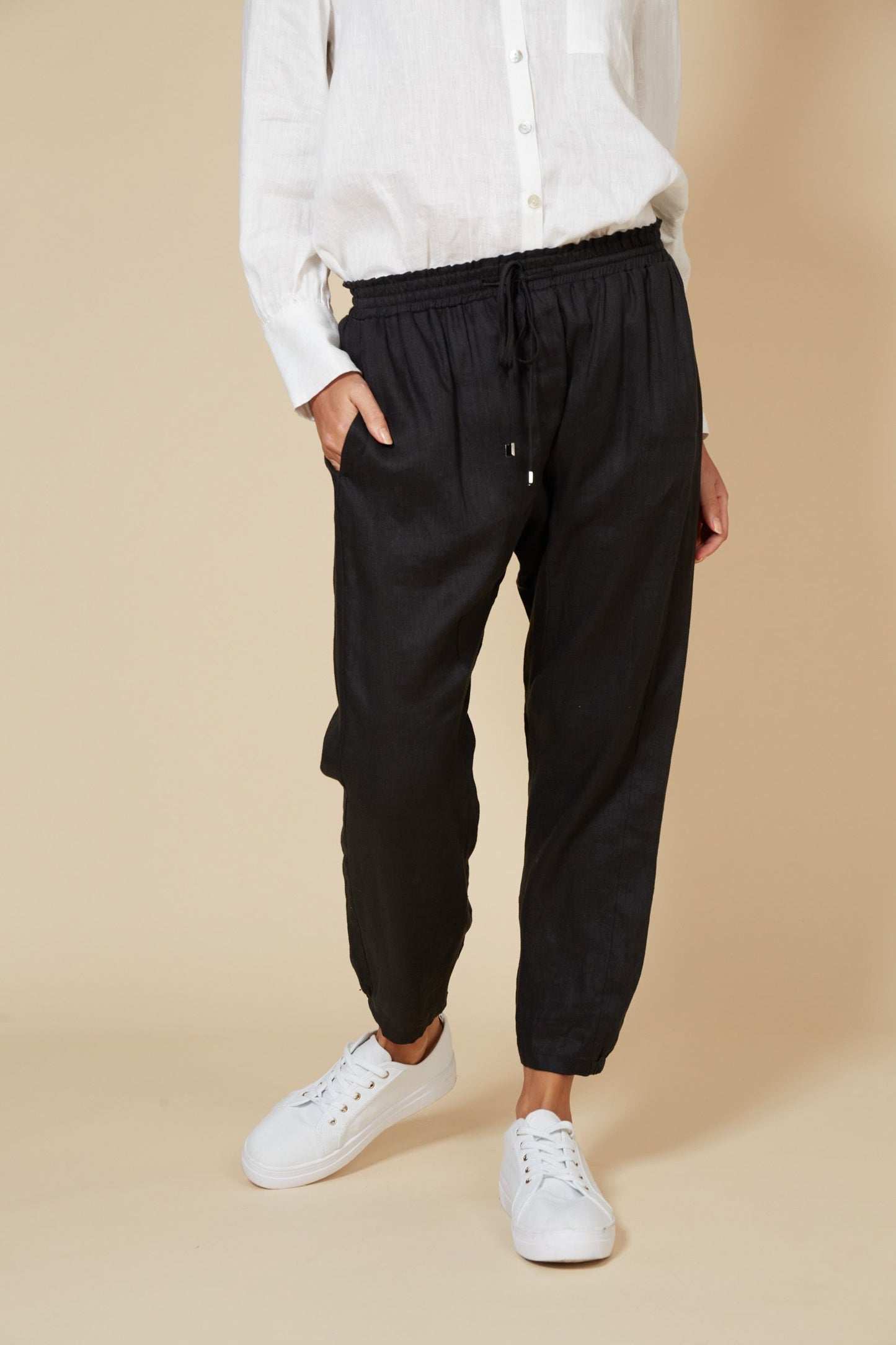 Studio Relaxed Pant | Ebony