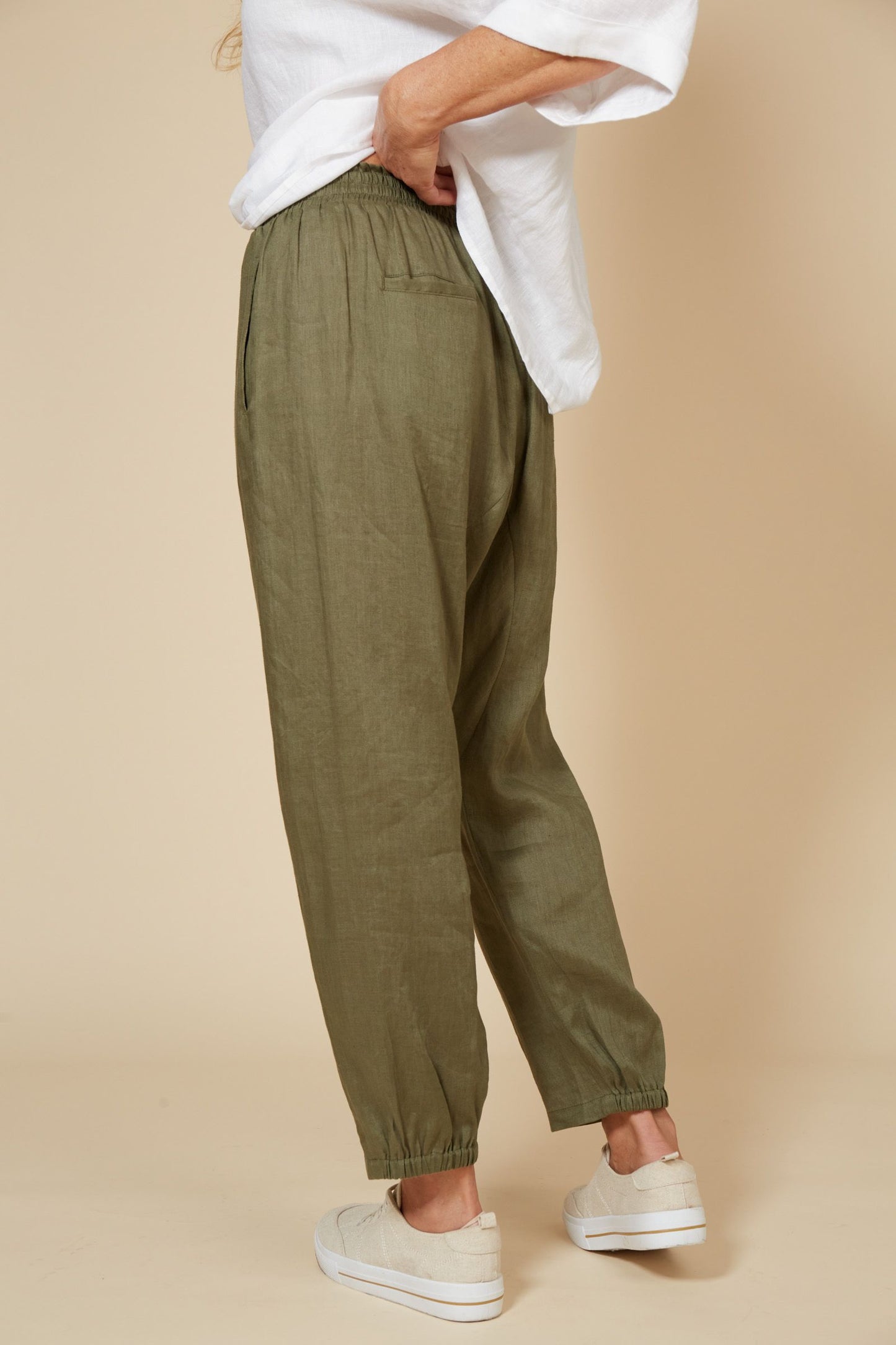 Studio Relaxed Pant | Khaki