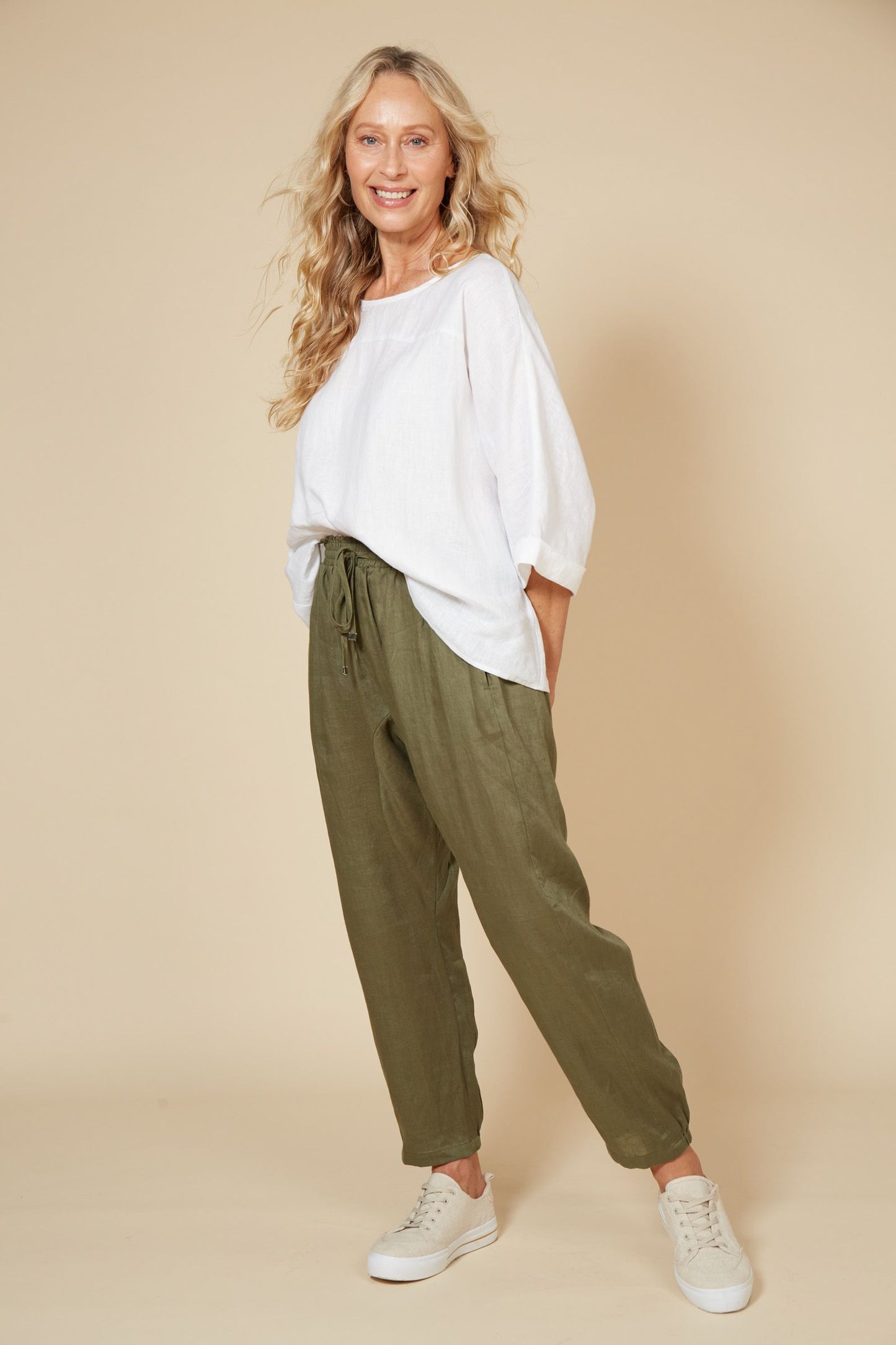 Studio Relaxed Pant | Khaki Size XL