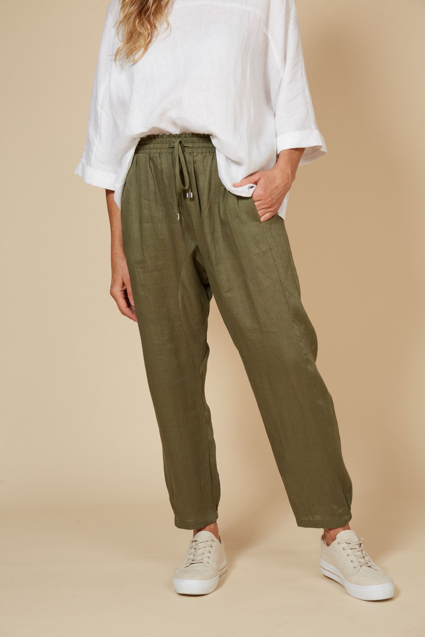 Studio Relaxed Pant | Khaki Size XL